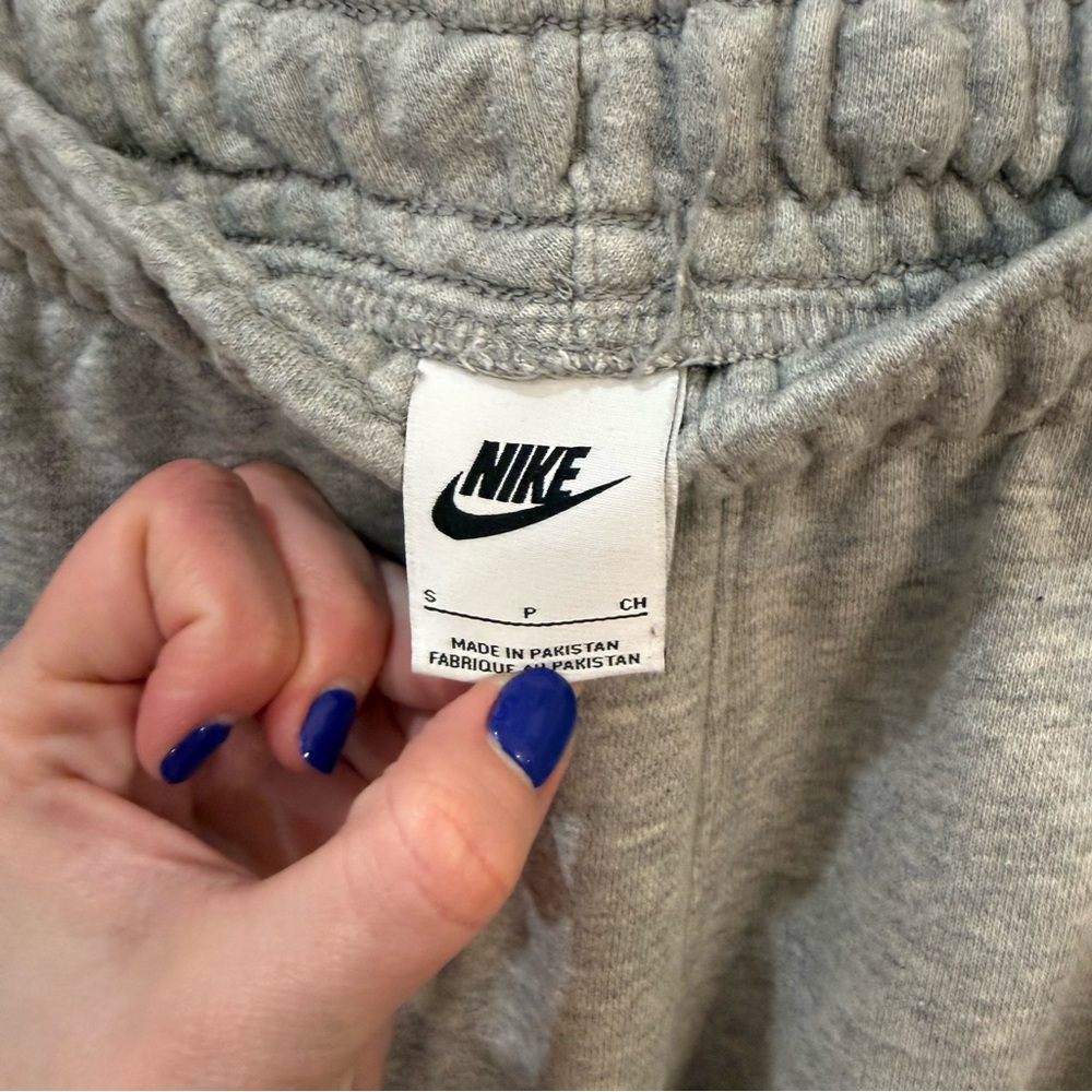 Nike Athletic Club Grey Fleece Joggers Vintage Retro Small - Picture 3 of 11